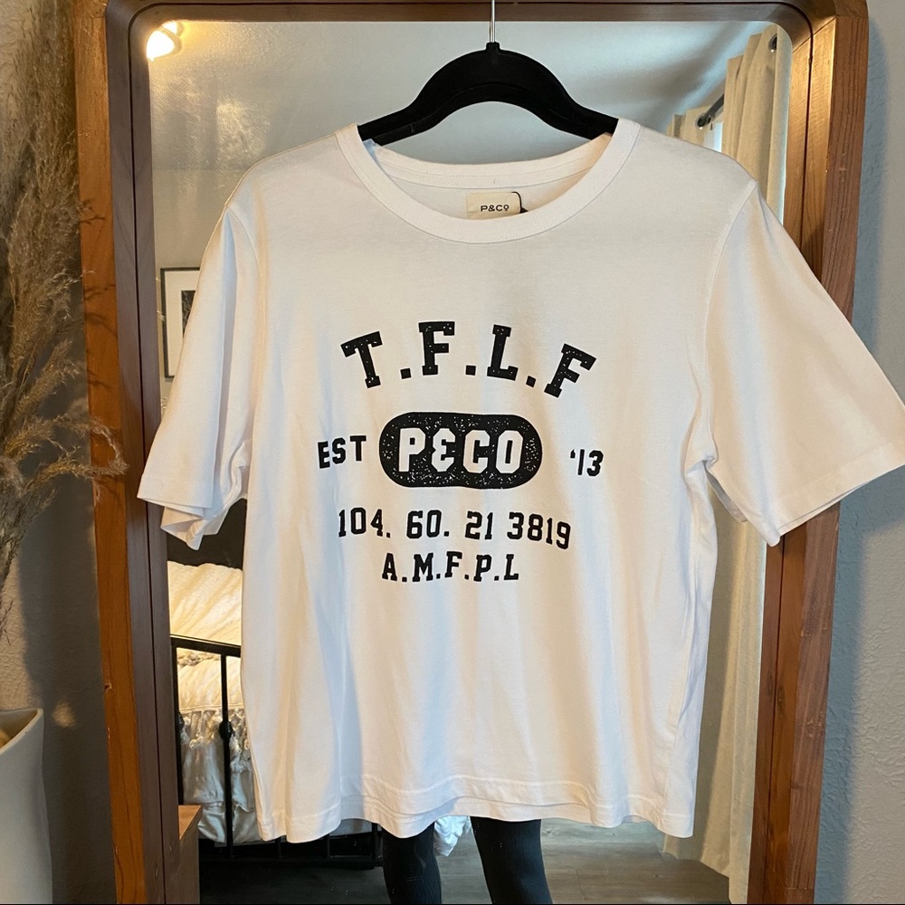 P&CO | white crop athletic T